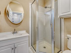 1741 Spyglass DR 1233, Austin TX 78746