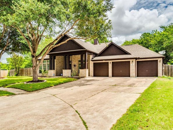 2102 Chincho DR, Pflugerville TX 78660