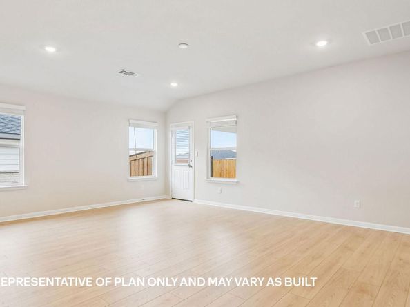 9425 Buckstitch Saddle DR, Austin TX 78724