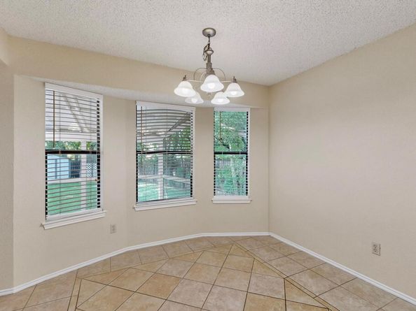 1202 Cresswell DR, Pflugerville TX 78660