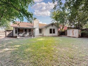1202 Cresswell DR, Pflugerville TX 78660