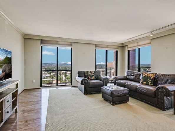 1122 Colorado ST 1902, Austin TX 78701