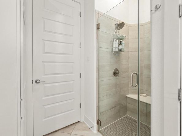 115 Beneteau DR 77, Austin TX 78738