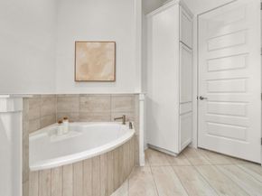 115 Beneteau DR 77, Austin TX 78738