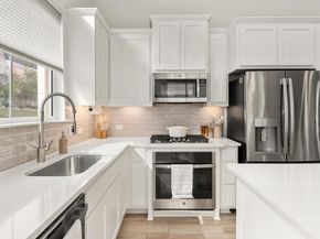 115 Beneteau DR 77, Austin TX 78738