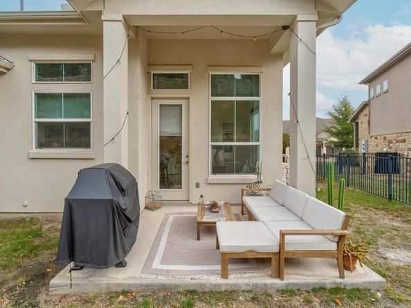 115 Beneteau DR 77, Austin TX 78738