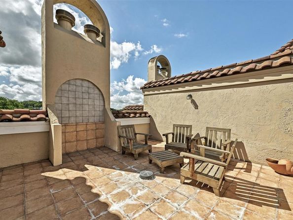 1937 Rue De St Tropez 9, Austin TX 78746