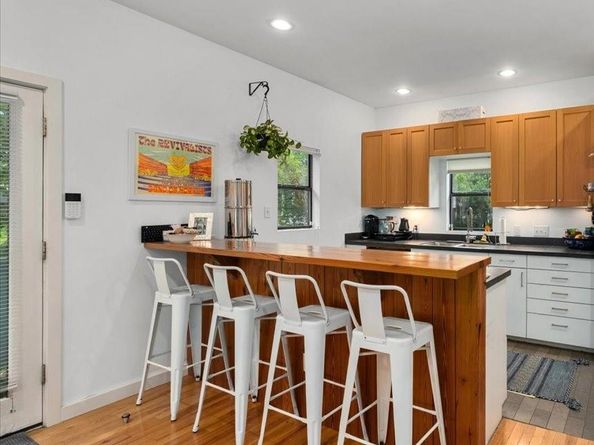 2113 Thornton RD, Austin TX 78704