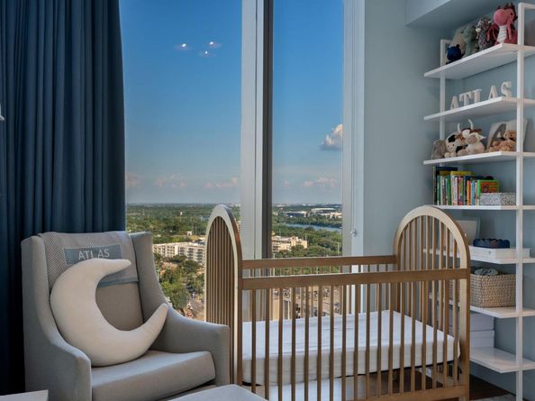44 East Ave 2007, Austin TX 78701
