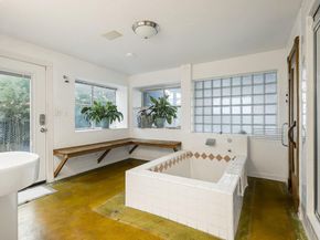 1007 E 8th ST, Austin TX 78702