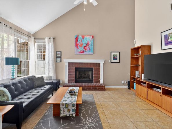 1122 Oaklands DR, Round Rock TX 78681