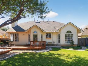 1122 Oaklands DR, Round Rock TX 78681