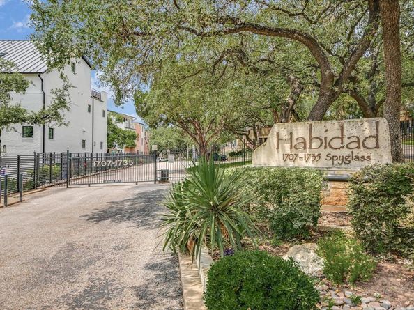 1735 Spyglass DR 112, Austin TX 78746