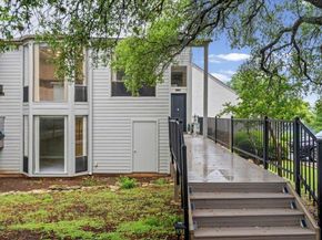 115 World Of Tennis SQ, Lakeway TX 78738