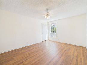 910 Duncan LN 26, Austin TX 78705