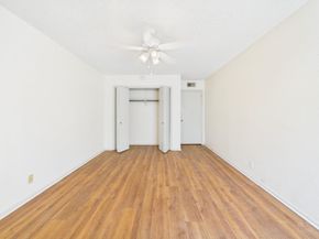 910 Duncan LN 26, Austin TX 78705