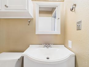 910 Duncan LN 26, Austin TX 78705