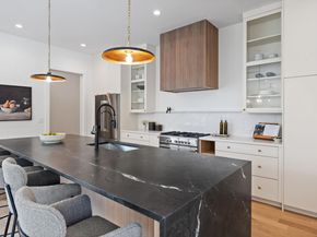 1416 Valleyridge DR, Austin TX 78704