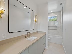 1416 Valleyridge DR, Austin TX 78704