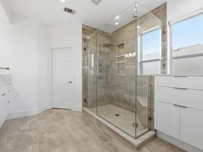 2301 Golden Gate PARK, Austin TX 78732