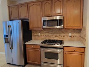 2100 Pipers Field DR 46, Austin TX 78758