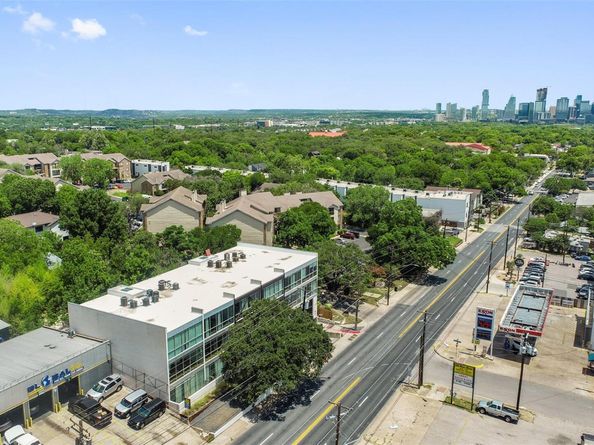 2906 S 1st ST 203, Austin TX 78704