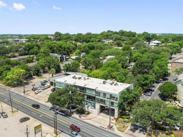 2906 S 1st ST 203, Austin TX 78704