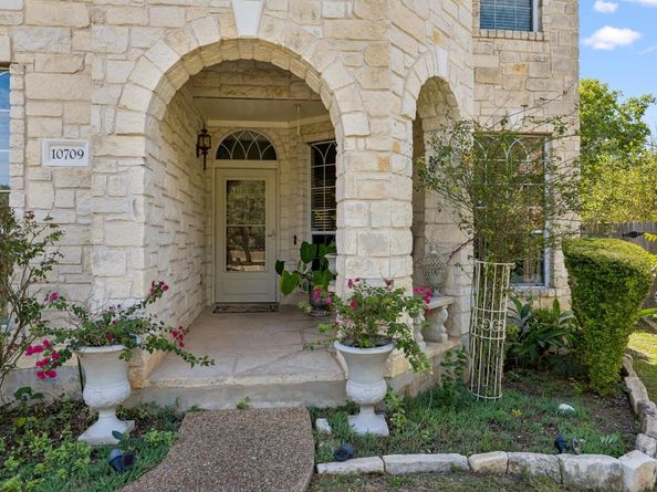 10709 Trophy CV, Austin TX 78748