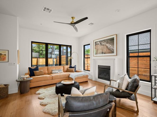 2005 E 8th ST 1, Austin TX 78702