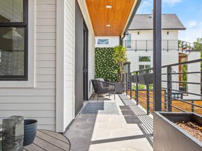 2005 E 8th ST 1, Austin TX 78702