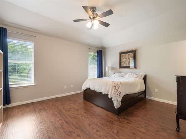 2004 Yaupon TRL, Cedar Park TX 78613
