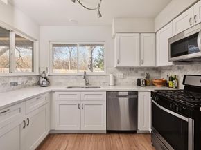 2008 Lear LN, Austin TX 78745