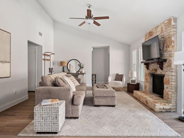 2008 Lear LN, Austin TX 78745