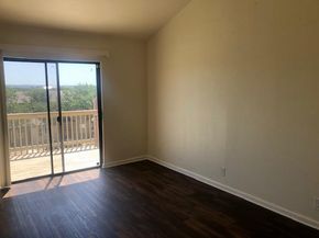 505 Demarett DR 12, Point Venture TX 78645