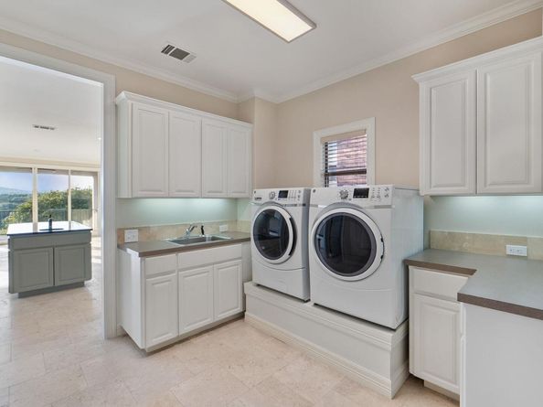 4102 Love Bird LN, Austin TX 78730