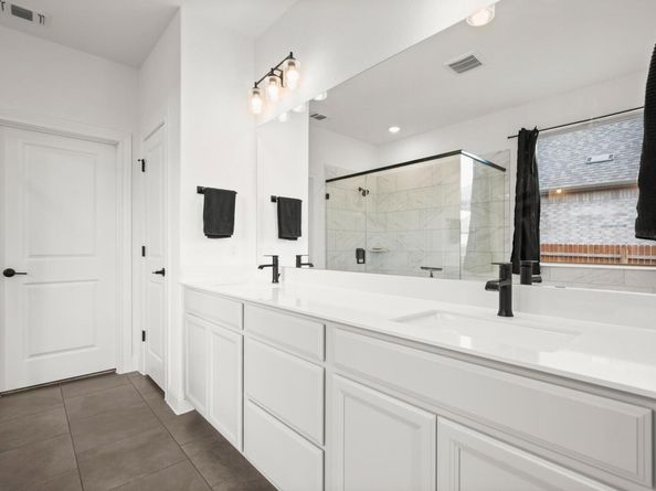 208 Olinda WAY, Liberty Hill TX 78642