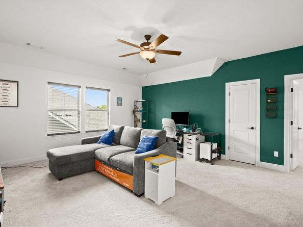 208 Olinda WAY, Liberty Hill TX 78642