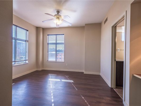 711 W 26th ST 703, Austin TX 78705