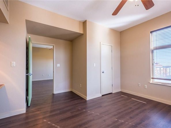 711 W 26th ST 703, Austin TX 78705