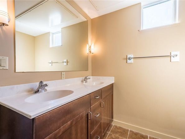 711 W 26th ST 703, Austin TX 78705