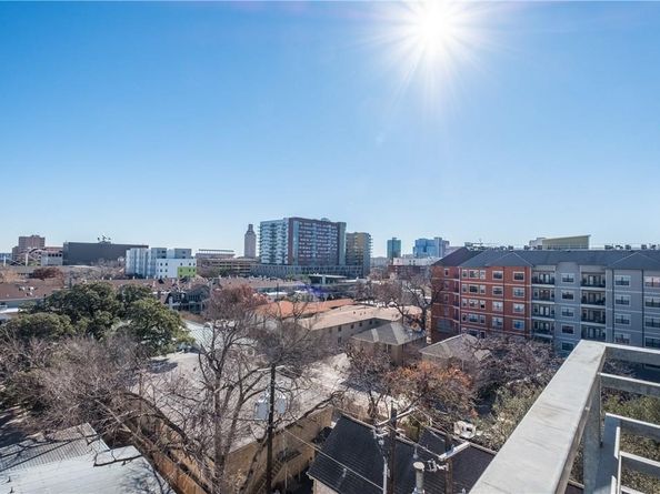 711 W 26th ST 703, Austin TX 78705