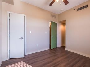 711 W 26th ST 703, Austin TX 78705