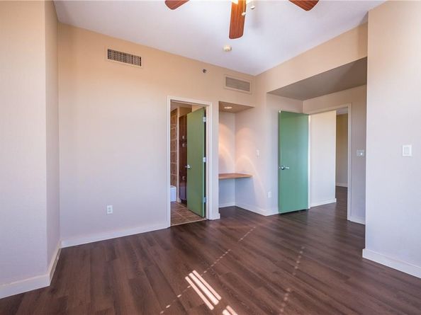 711 W 26th ST 703, Austin TX 78705