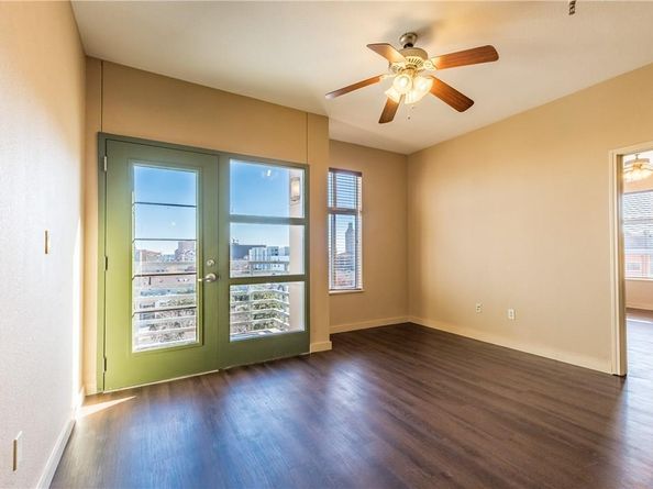 711 W 26th ST 703, Austin TX 78705