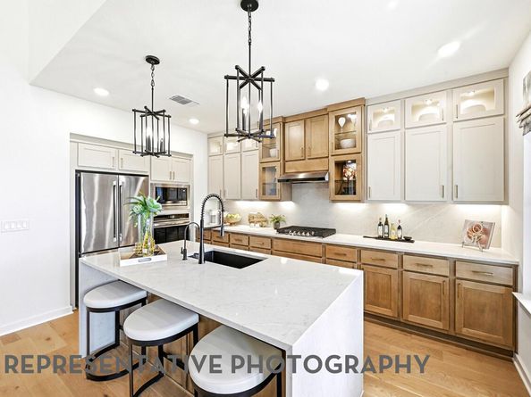 8913 Breeze Hill DR, Austin TX 78744