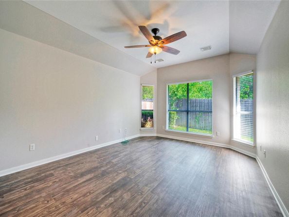 8802 Colberg DR, Austin TX 78749