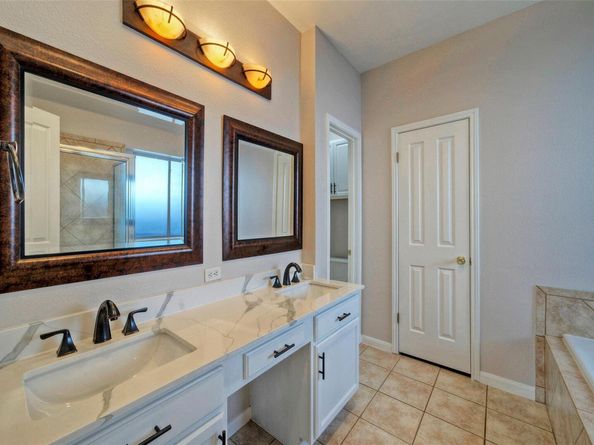 8802 Colberg DR, Austin TX 78749