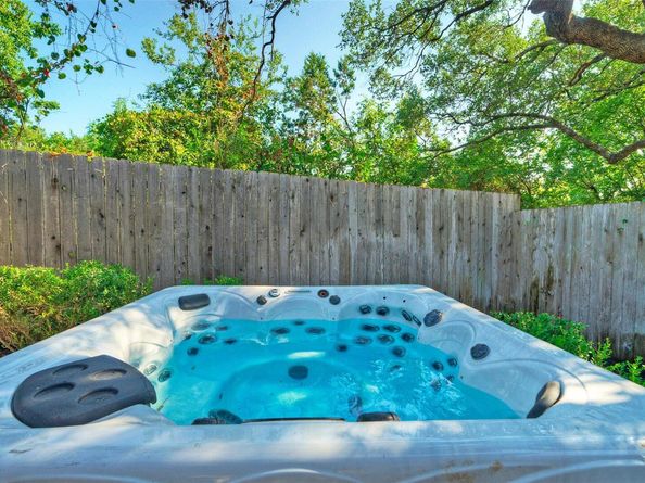 8802 Colberg DR, Austin TX 78749