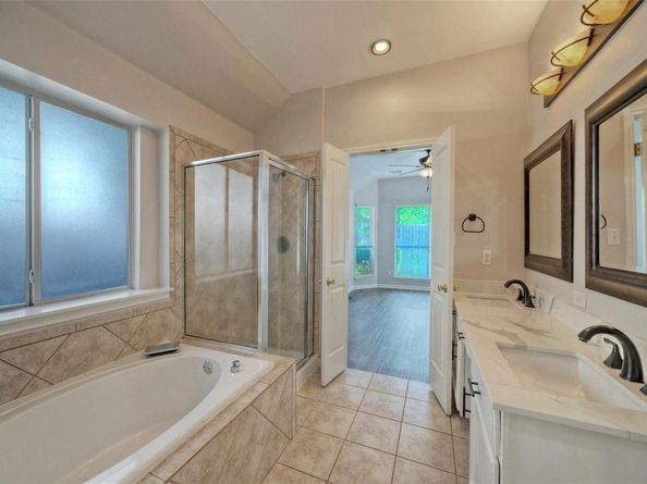 8802 Colberg DR, Austin TX 78749