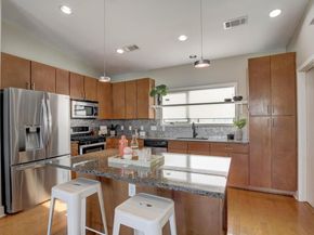 1702 S Lamar BLVD 11, Austin TX 78704